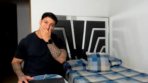 Snapshot of noah_harris01 chatting on 19, 11, 2025 Noah Harris01 online show from 19, 11, 2025