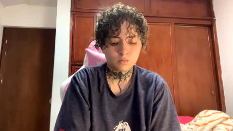 noah hehim    online show from 28, 1, 2025