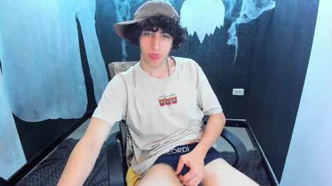 Snapshot of noah_sokolov chatting on 25, 10, 2025 noah_sokolov online show from 25, 10, 2025