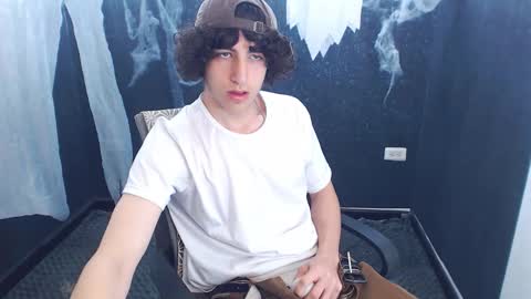 Snapshot of noah_sokolov chatting on 4, 11, 2025 noah_sokolov online show from 4, 11, 2025