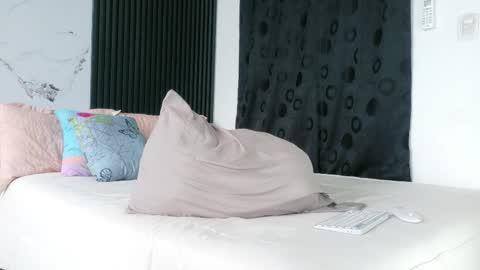 noah tyler  online show from 27, 3, 2026