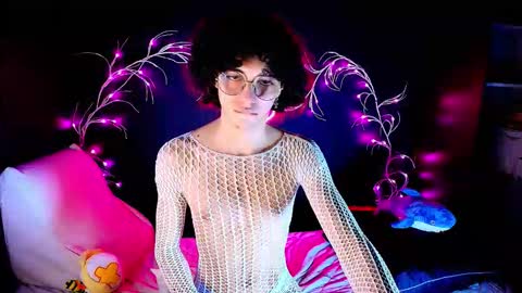 Noah Xtar online show from 8, 10, 2025