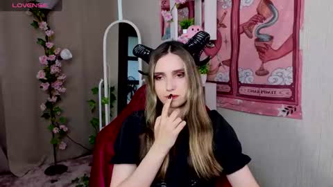 Snapshot of nocturnehuntress chatting on 27, 6, 2026 Alice online show from 27, 6, 2026