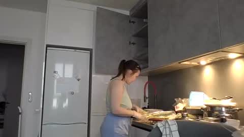 Snapshot of nodarell chatting on 23, 11, 2025 nodarell online show from 23, 11, 2025