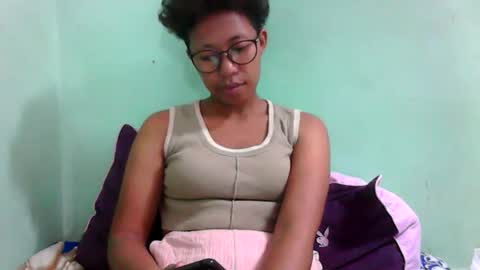 Snapshot of noellah chatting on 20, 10, 2025 noellah online show from 20, 10, 2025