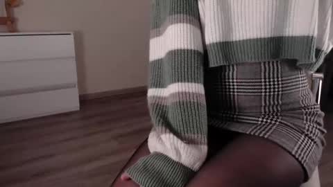 noelleneptune online show from 24, 12, 2024