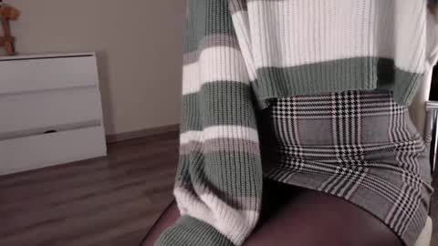 noelleneptune online show from 18, 2, 2025