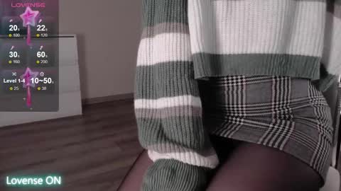 noelleneptune online show from 20, 12, 2025