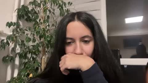 Snapshot of noemitaboo chatting on 17, 11, 2025 NoemiTaboo online show from 17, 11, 2025