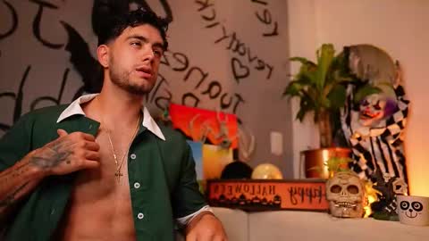 Snapshot of noha_miler chatting on 30, 10, 2025 kevin online show from 30, 10, 2025