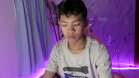 Snapshot of noi_maco chatting on 12, 4, 2026 noi_maco online show from 12, 4, 2026