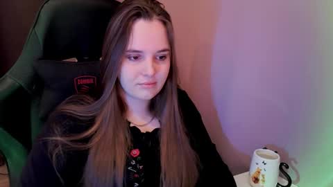 noir_ember_ online show from 27, 11, 2025