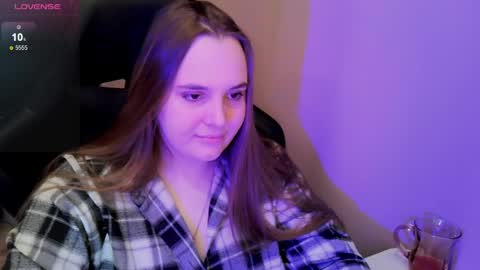 noir_ember_ online show from 28, 3, 2026