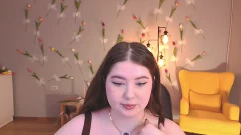 Snapshot of noirwhisper chatting on 4, 7, 2026 noirwhisper online show from 4, 7, 2026