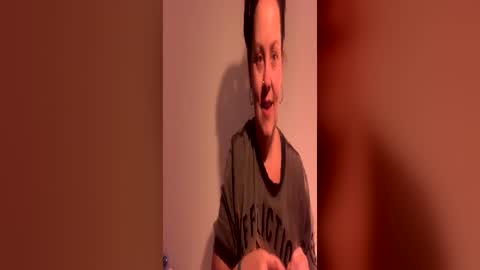 Snapshot of nonipsalldrip chatting on 19, 6, 2026 NoNipsAllDrip online show from 19, 6, 2026