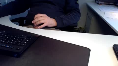 Snapshot of nonsequiture chatting on 9, 11, 2025 Ralle online show from 9, 11, 2025