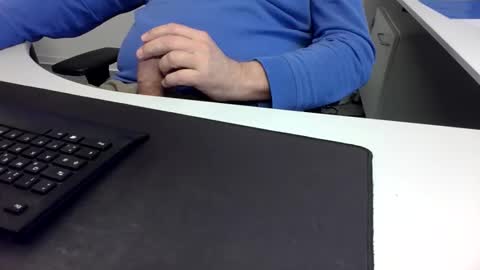 Snapshot of nonsequiture chatting on 15, 11, 2025 Ralle online show from 15, 11, 2025