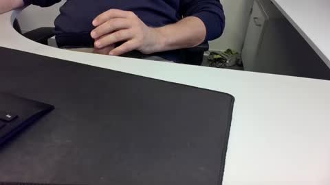 Snapshot of nonsequiture chatting on 16, 11, 2025 Ralle online show from 16, 11, 2025