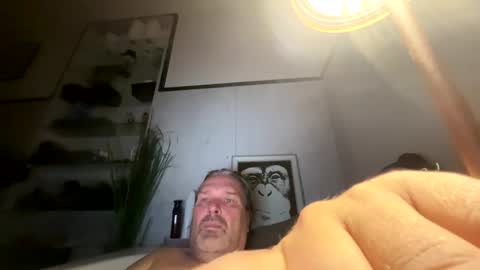 Snapshot of nonsequiture chatting on 14, 12, 2025 Ralle online show from 14, 12, 2025