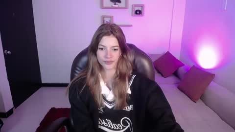 Nora online show from 13, 12, 2024