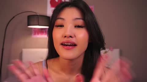 Snapshot of noreenbeckey chatting on 16, 10, 2025 Nore online show from 16, 10, 2025