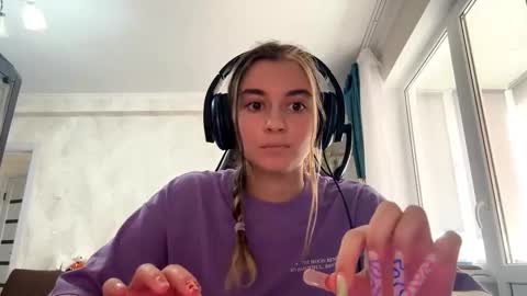 Elena online show from 24, 2, 2026