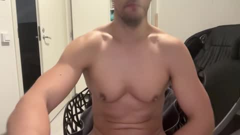 Snapshot of north_guy799643 chatting on 18, 3, 2026 north_guy799643 online show from 18, 3, 2026