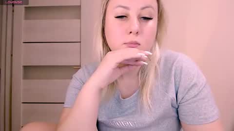 Snapshot of not_nakedcat chatting on 9, 11, 2025 hi glad to chat online show from 9, 11, 2025