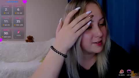 Snapshot of not_nakedcat chatting on 21, 11, 2025 hi glad to chat online show from 21, 11, 2025