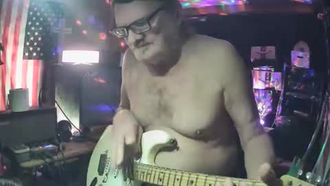 notflamingfart online show from 21, 10, 2025