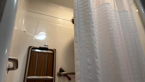 notsoguiltypleasure online show from 22, 11, 2025