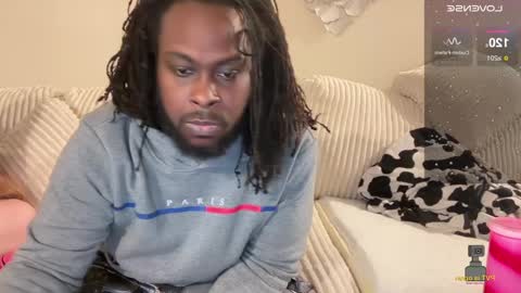 Snapshot of noturbabymoms chatting on 27, 1, 2025 NotUrBabyMoms online show from 27, 1, 2025