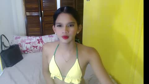 Snapshot of nova_licious chatting on 22, 6, 2026 nova_licious online show from 22, 6, 2026