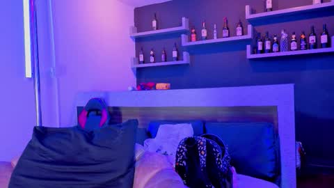 Nova Salvatore online show from 27, 3, 2026