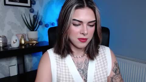 Snapshot of nova_sin chatting on 14, 11, 2025 Nova online show from 14, 11, 2025