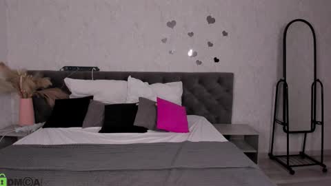 Snapshot of novalay chatting on 23, 11, 2025 Sonya online show from 23, 11, 2025