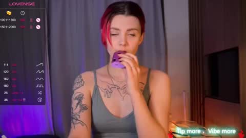 Snapshot of novarem chatting on 11, 2, 2025 Nova online show from 11, 2, 2025