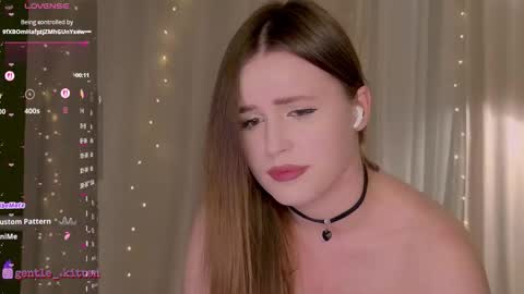 NovaTemptres online show from 10, 11, 2025