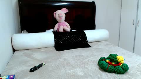 Snapshot of nubiangiggles chatting on 23, 11, 2025 Nubiangiggles online show from 23, 11, 2025