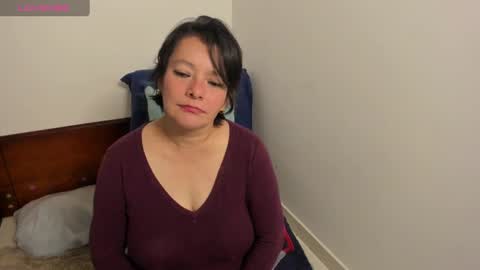 nuit_rose online show from 8, 3, 2025