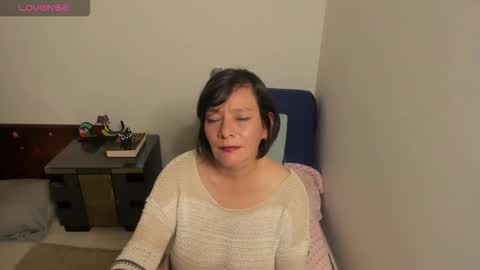 nuit_rose online show from 17, 9, 2025