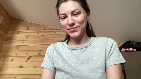 Snapshot of nursedoll chatting on 20, 10, 2025 Ema online show from 20, 10, 2025