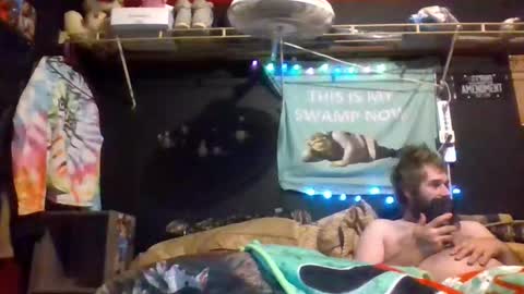 nutthousefunnyfarm online show from 20, 12, 2025