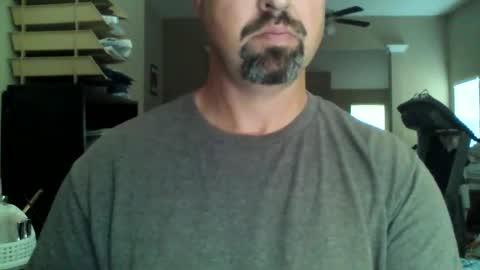 nvrenuff1979 online show from 16, 11, 2025