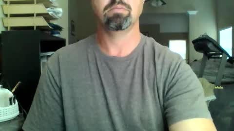 nvrenuff1979 online show from 27, 11, 2025