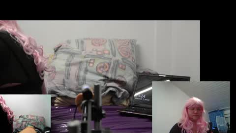 Snapshot of ny_lo chatting on 1, 1, 2025 Nylon lover online show from 1, 1, 2025