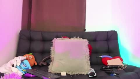 Nia online show from 8, 3, 2025