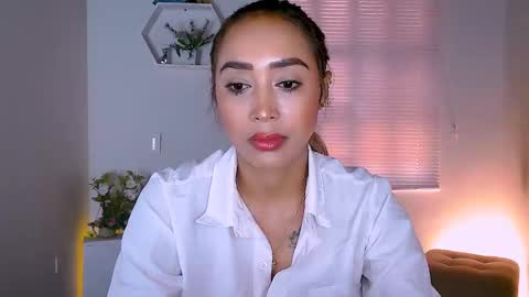 Nycole online show from 27, 1, 2025