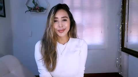 Nycole online show from 7, 10, 2025