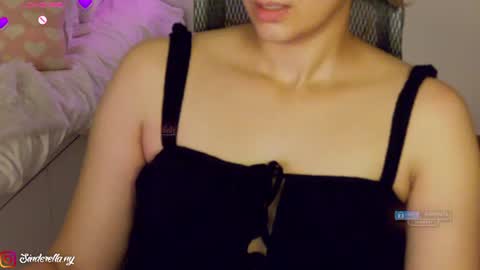 Snapshot of nylaahhh chatting on 10, 6, 2026 Nylaah online show from 10, 6, 2026